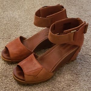 Sorel Wedges
